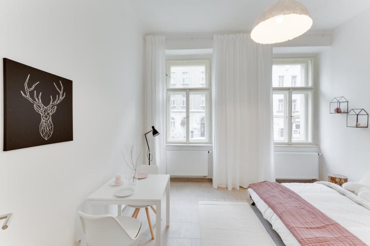 L.i.a S.r.o Aparthotel *