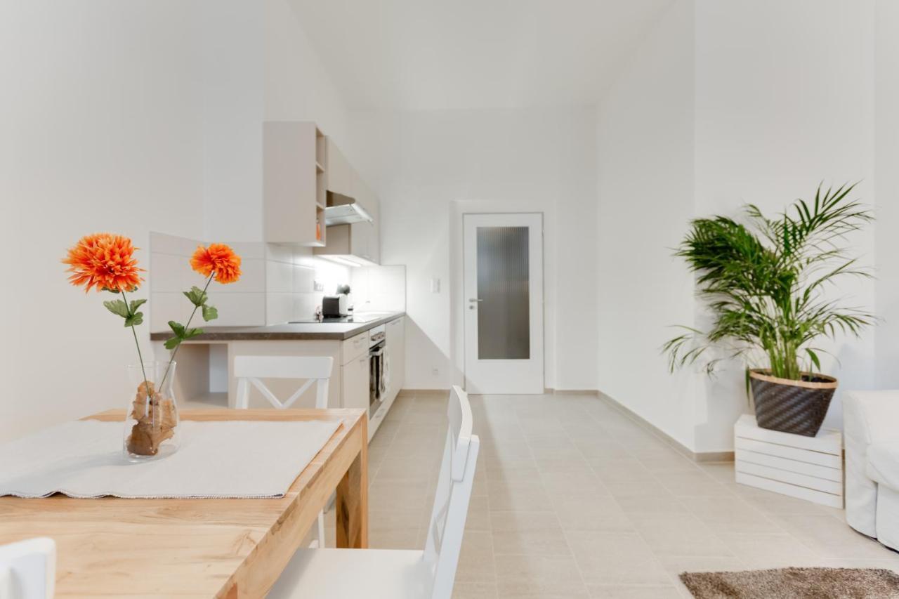 L.i.a S.r.o Aparthotel Praha