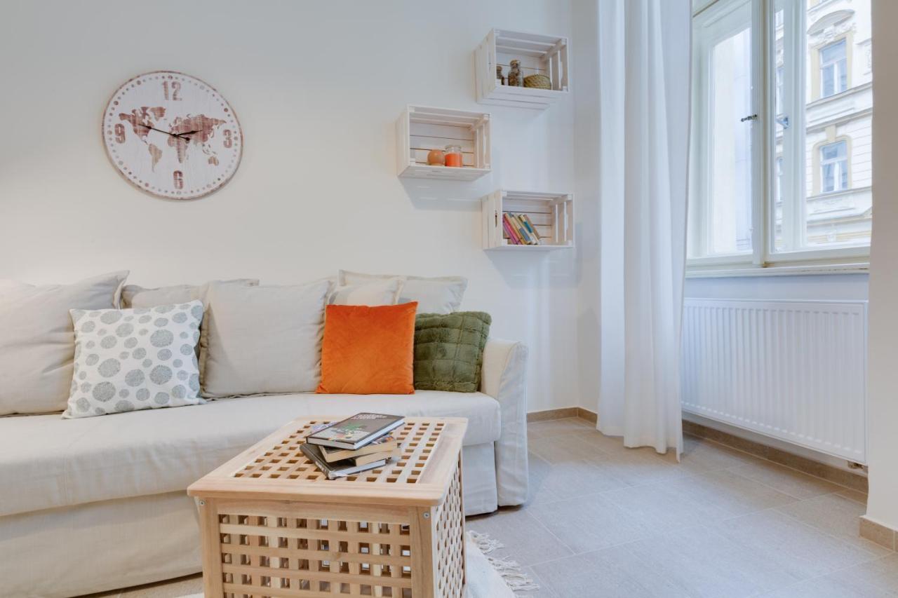 Aparthotel L.i.a S.r.o