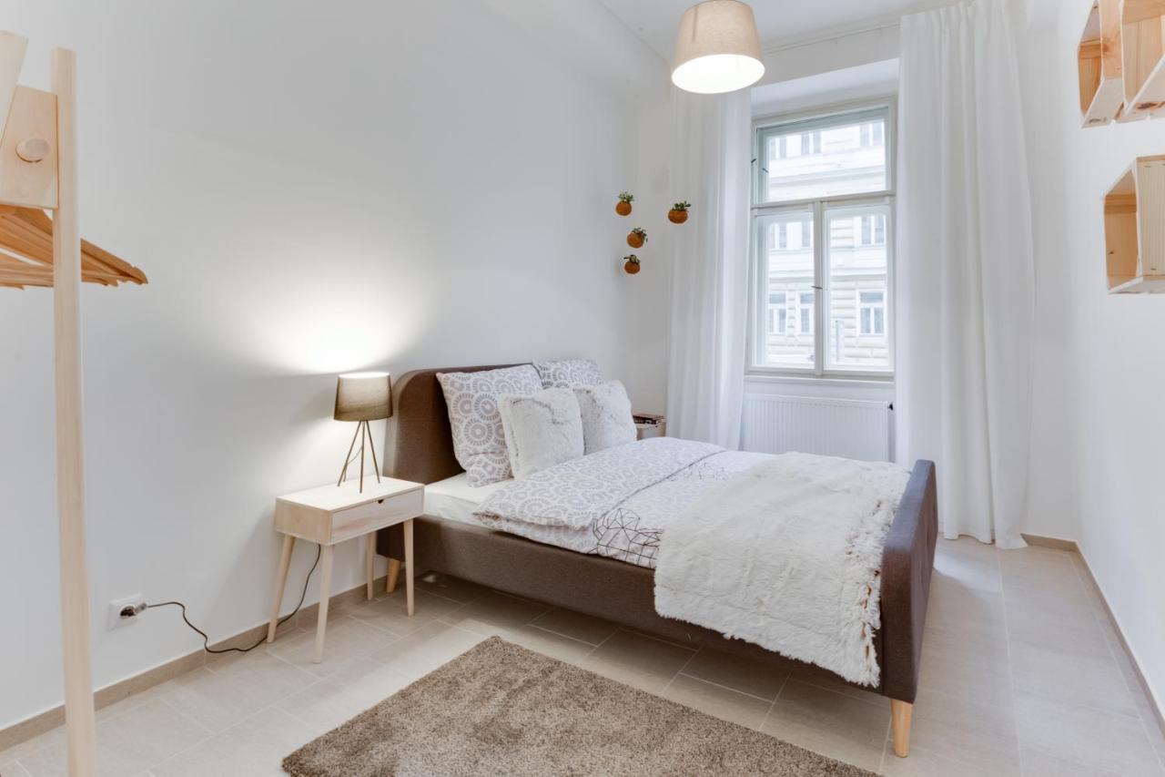Aparthotel L.i.a S.r.o Prague