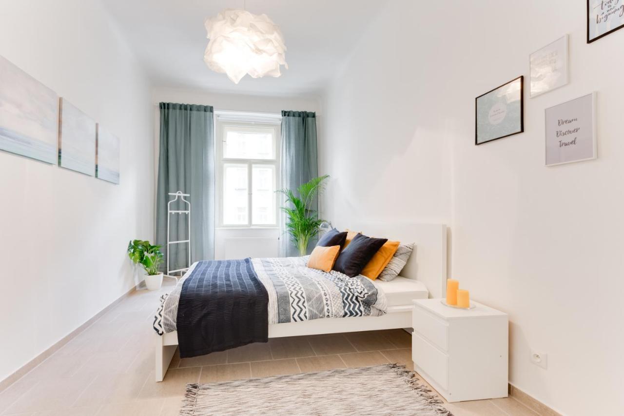 Aparthotel L.i.a S.r.o *