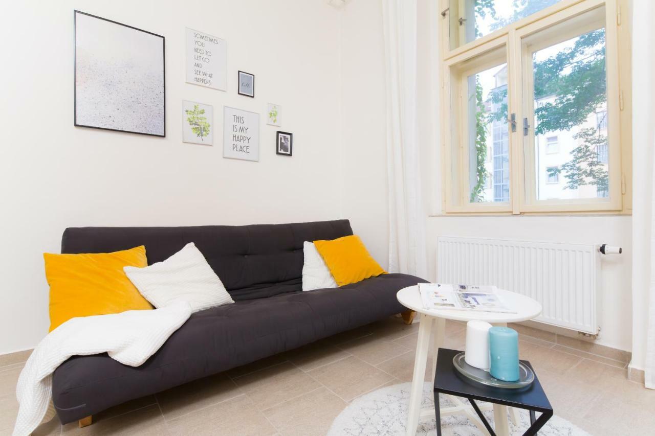 L.i.a S.r.o Aparthotel Prague