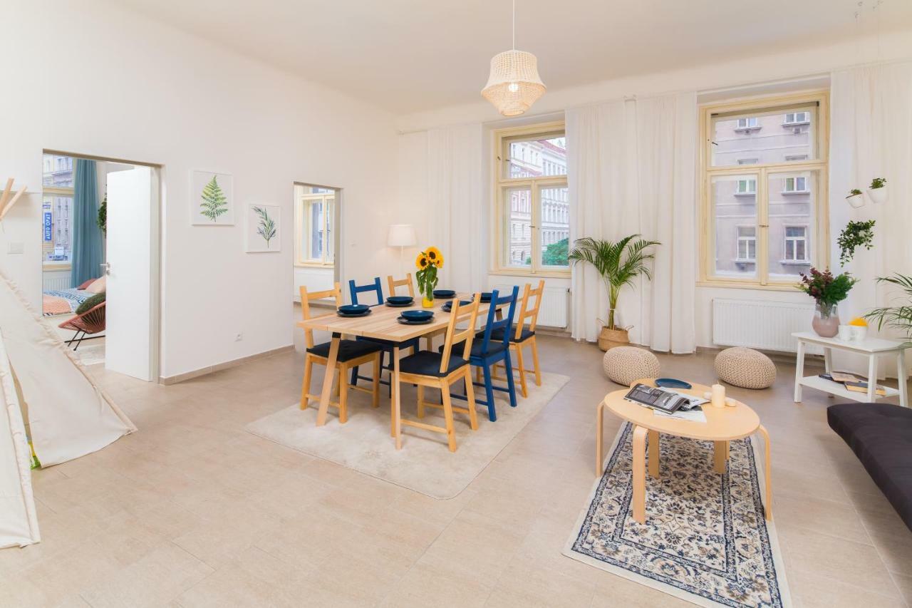 L.i.a S.r.o Aparthotel Prague