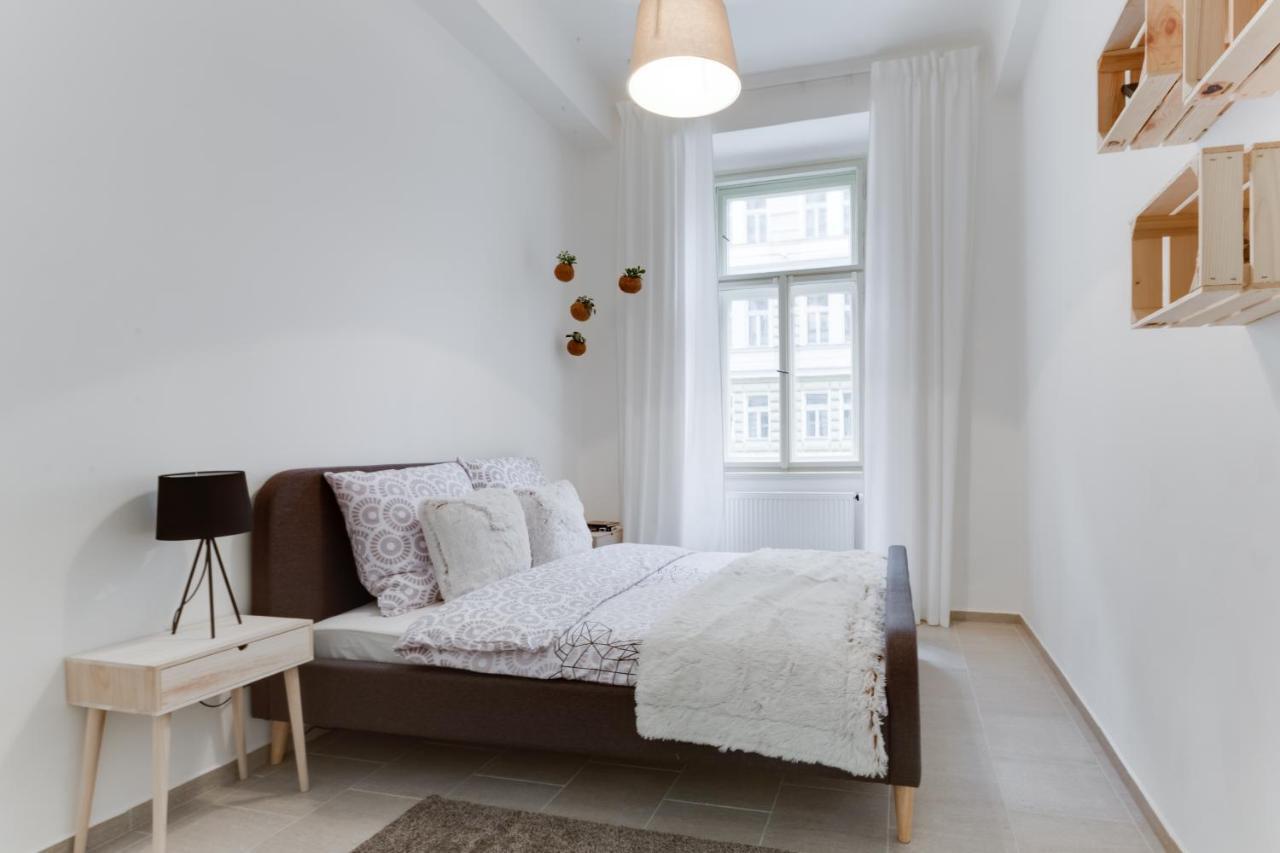 Aparthotel L.i.a S.r.o
